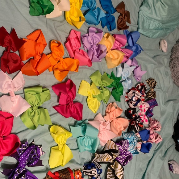 Bows - Picture 3 of 4